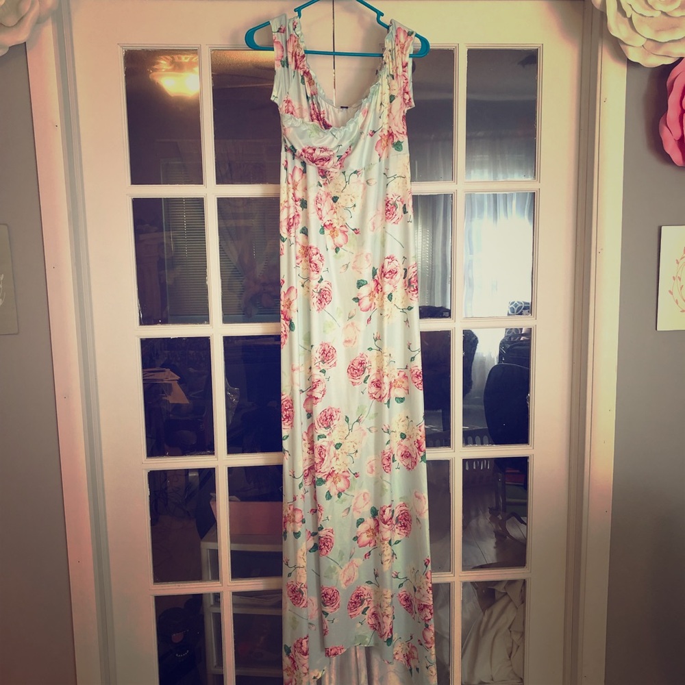 Maternity photo shoot dress